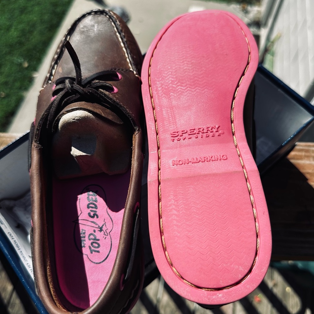Sperry Women's Topsiders Boat Moccasin in Brown and Pink Shoe Non-marking EUC